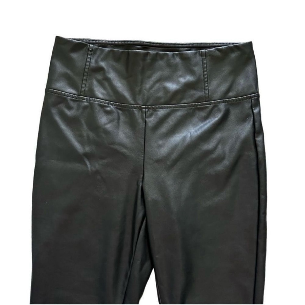 Badgley Mischka Studio Faux Leather Ankle Pants Size Medium - Picture 4 of 8